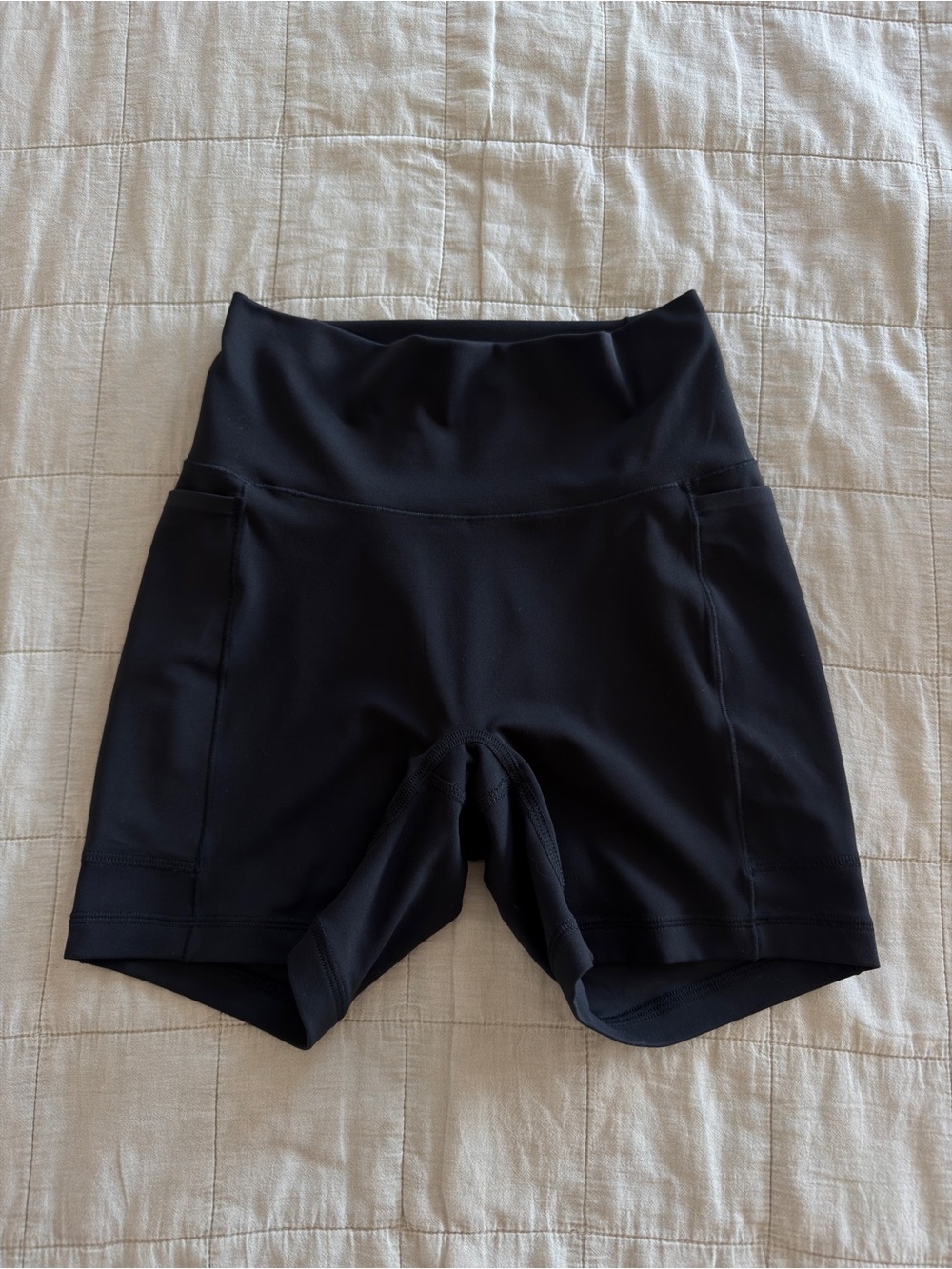 Uniqlo Black Biker Shorts – XS